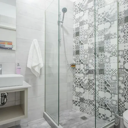 The 3 Brothers' Apts 4*