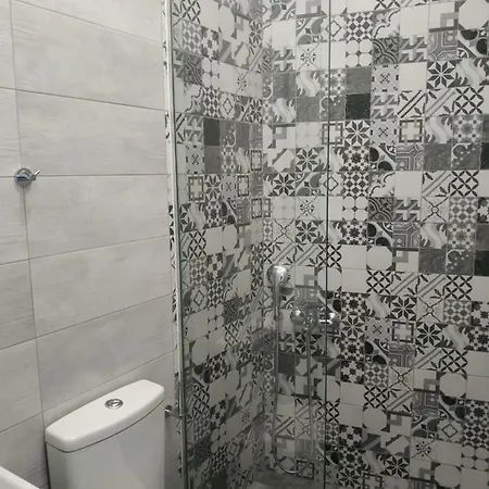 The 3 Brothers' Apts