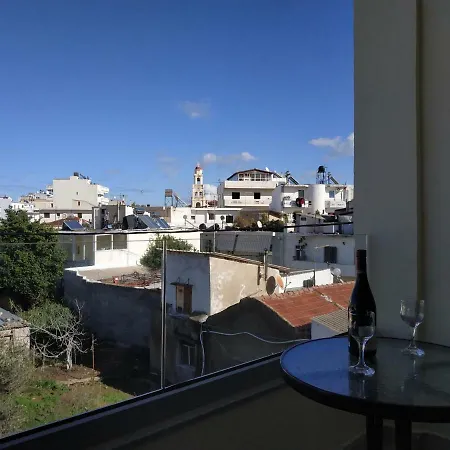Casa de hóspedes The 3 Brothers' Apts