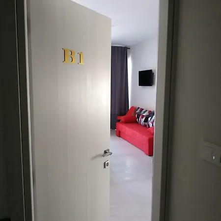 The 3 Brothers' Apts