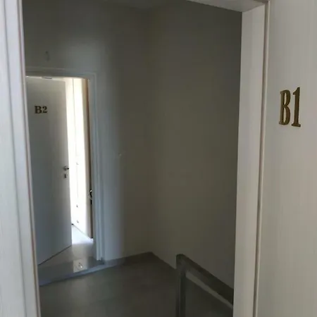 The 3 Brothers' Apts