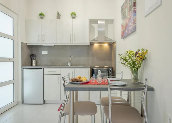 The 3 Brothers' Apts 4*