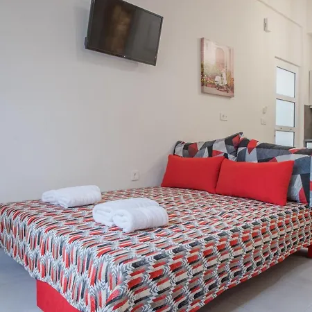 Penzion The 3 Brothers' Apts Chania (Crete)