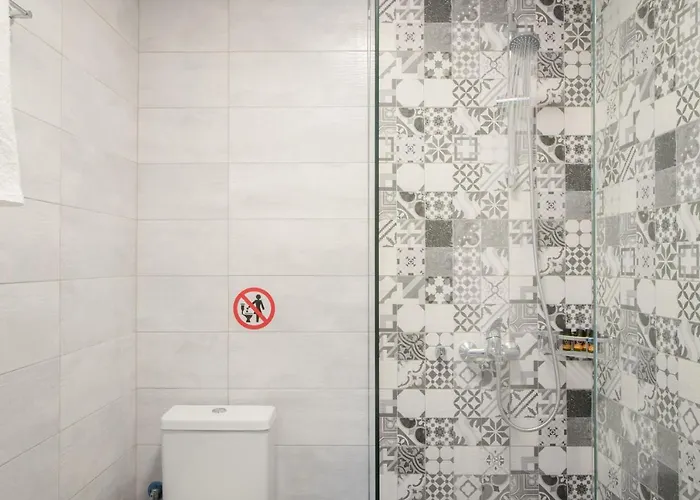 The 3 Brothers' Apts